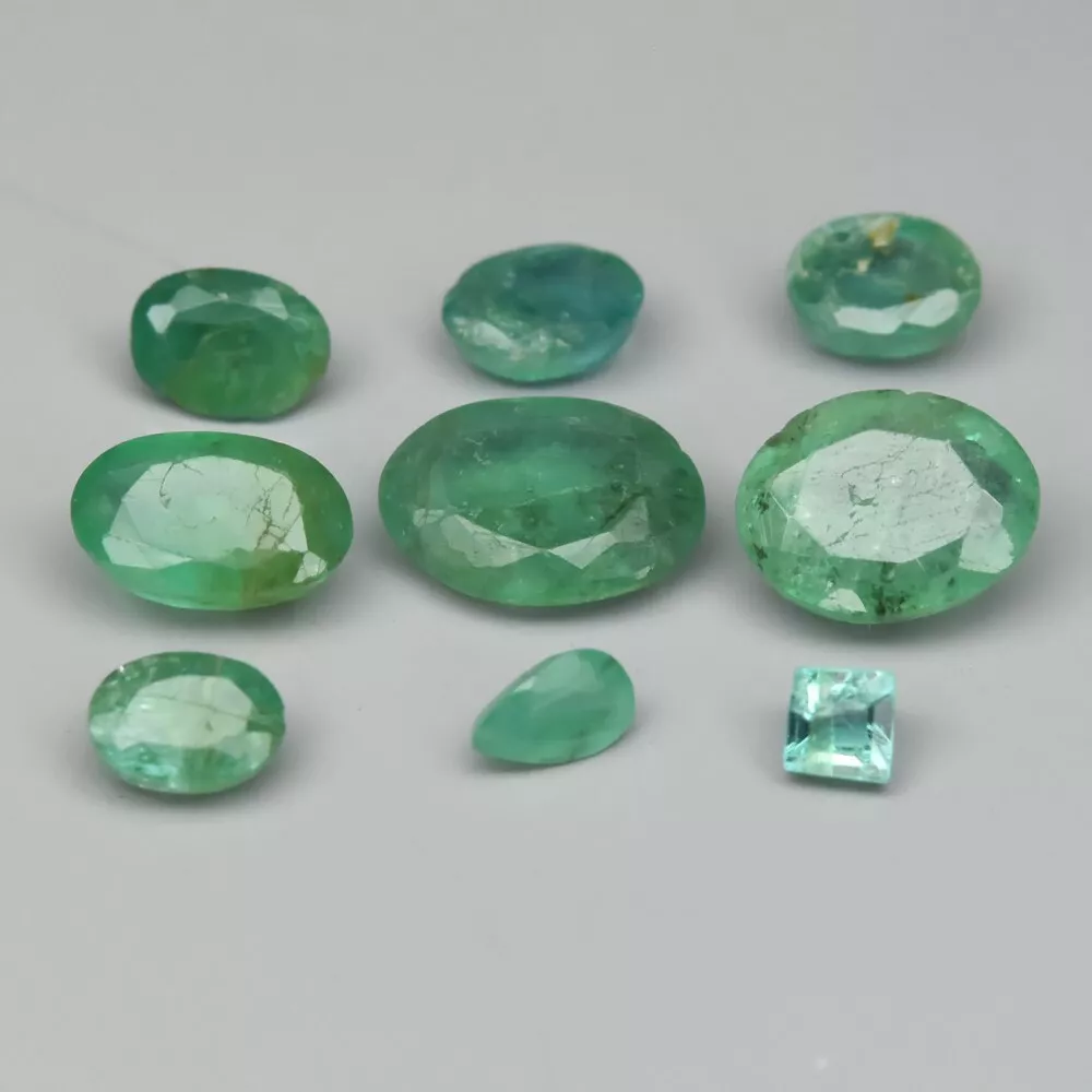 Certified Gemstones 9pcs Lot 1.64ct-t.w Emeralds from Zambia - Small-size