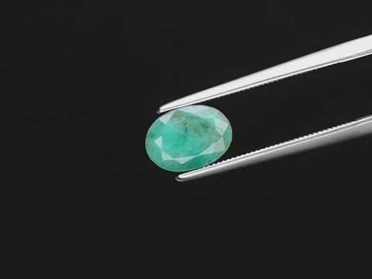 Video of 1.27ct Oval-cut Natural Emerald - Zambia