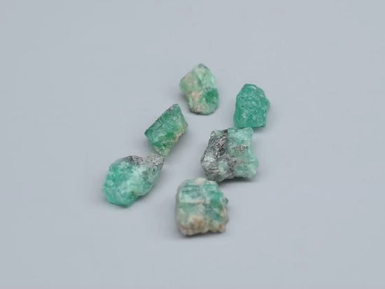 Video of Certified Gemstones Rough Unheated/Untreated Natural Emerald, Colombia - 5.73ct